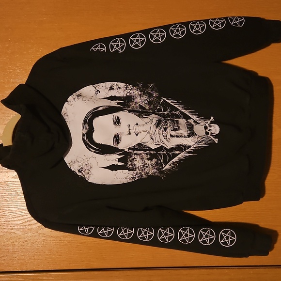Gothic 90's Wednesday Addams Drinking Poison zippered hoodie w/ pockets! 💀 - Picture 2 of 3
